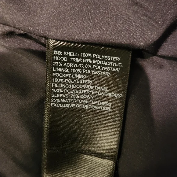 Womens North Face Puffer Coat - Picture 4 of 7